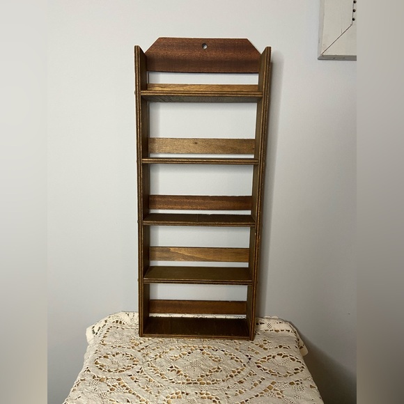 Shelf - Picture 6 of 9